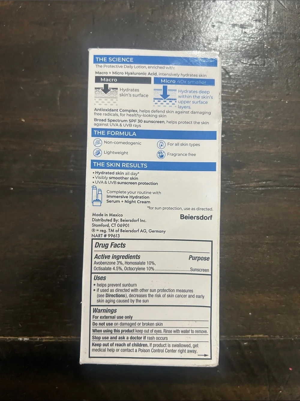 Immersive Hydration Protective Daily Lotion SPF 30 - Blue/White